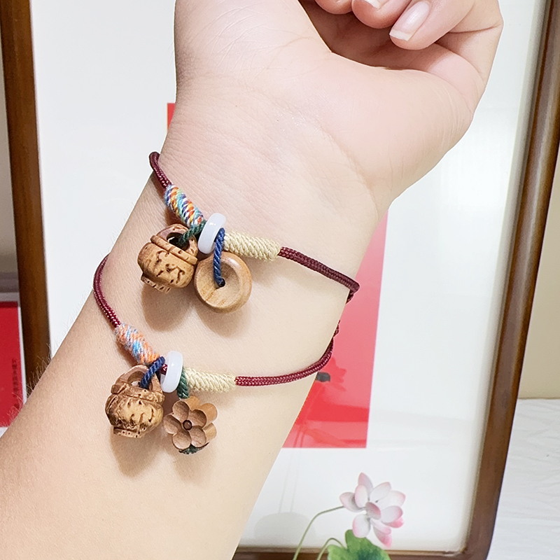 保真桃木编织手绳女个性闺蜜手链饰品小仙女饰品百搭礼物红绳手链