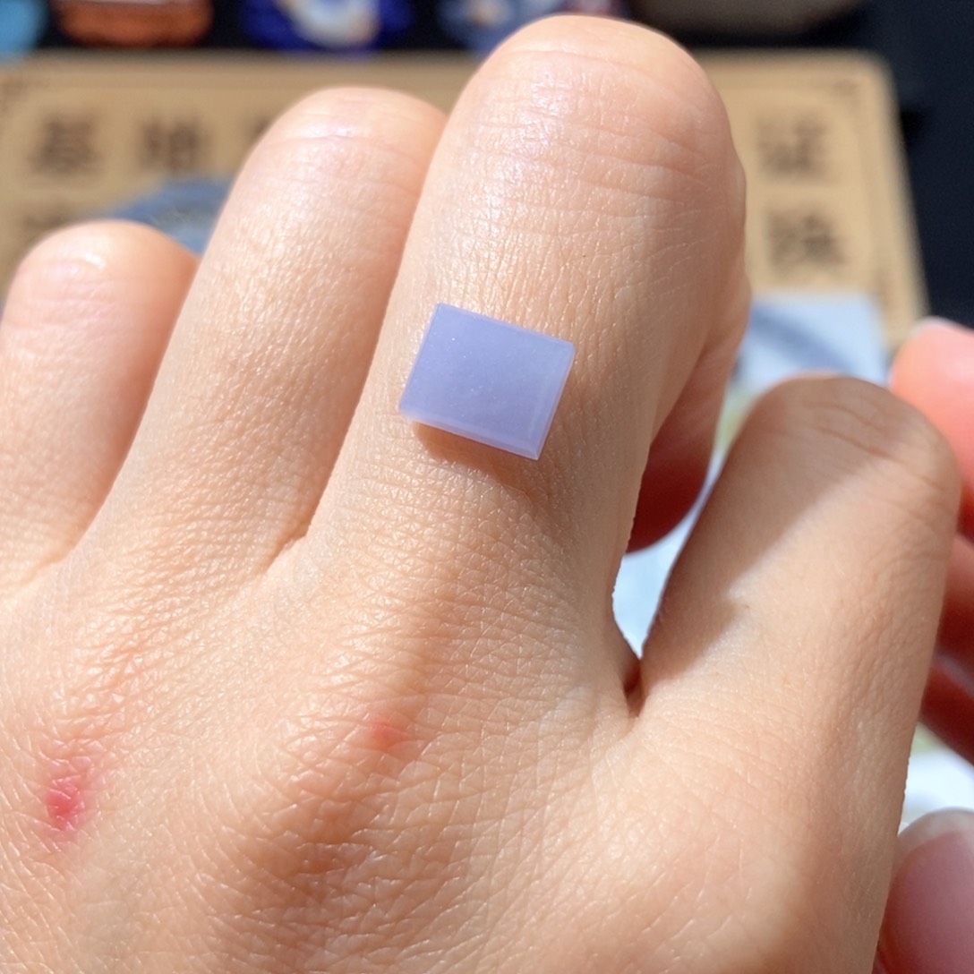 定制翡翠未镶嵌翡翠8.3×6.7×2.8