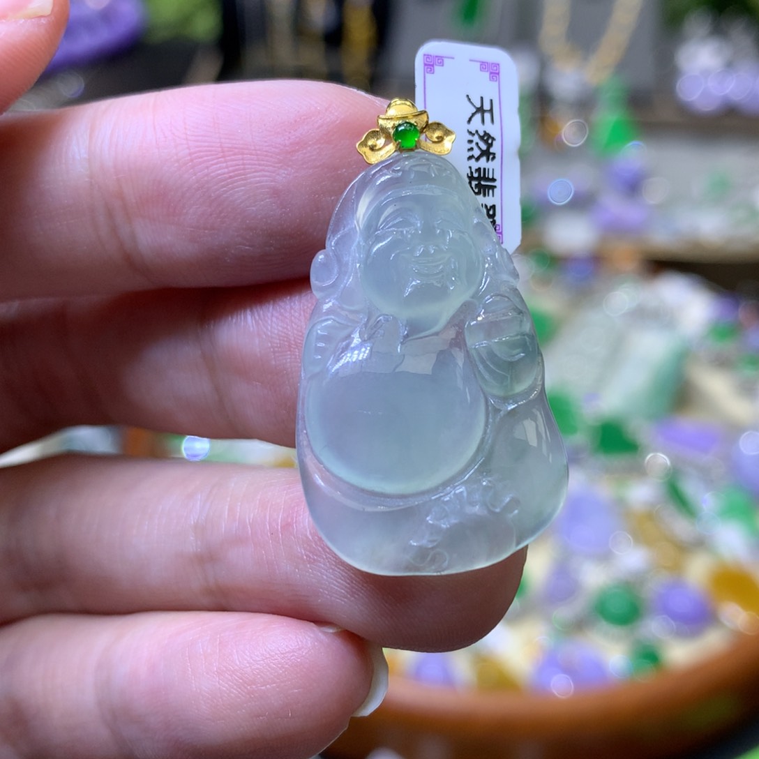 颈饰18K金镶嵌翡翠