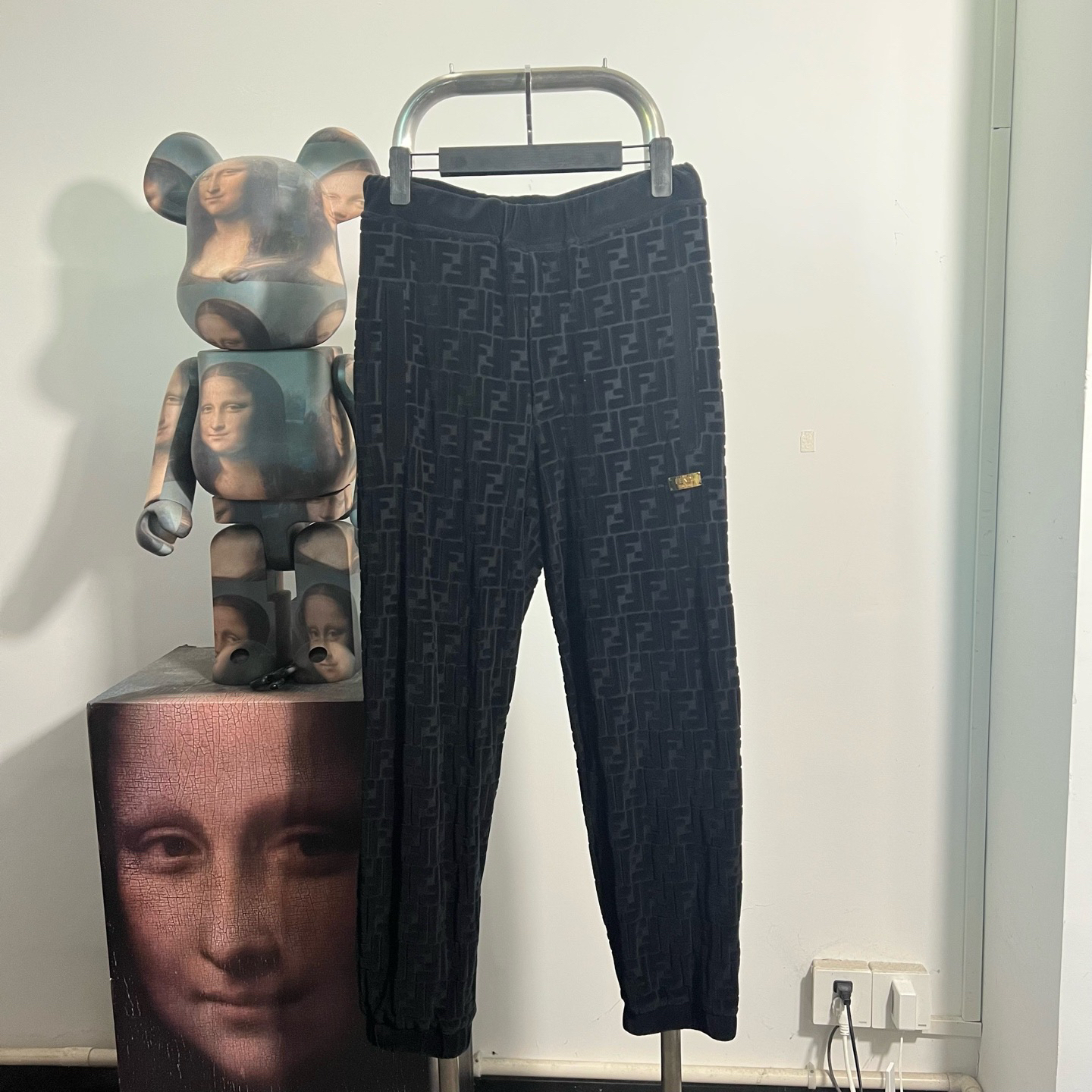 99新 FENDI/芬迪 黑色植绒满印长裤 v2706 46 裤长100 腰围38