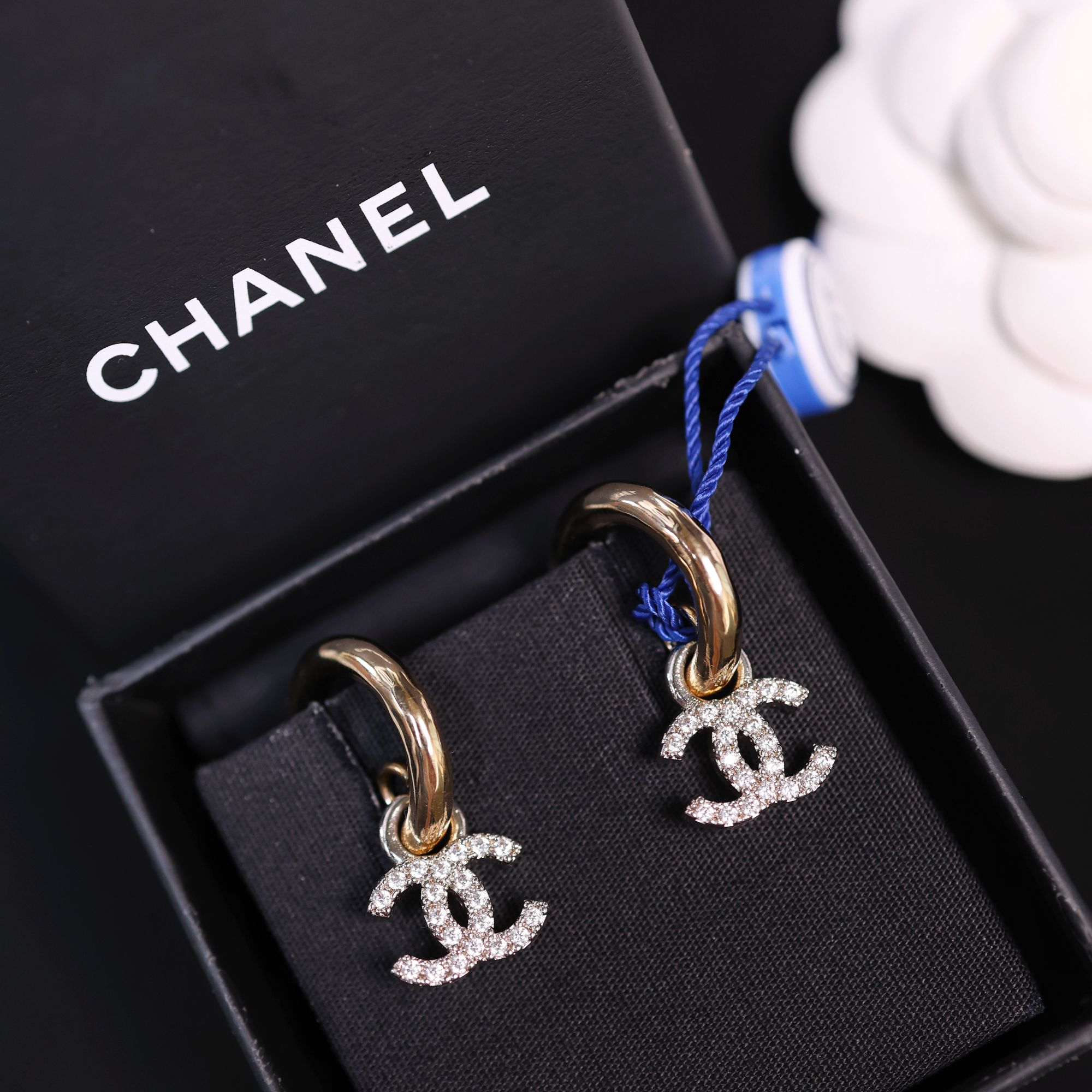 未使用 Chanel/香奈儿 经典金色满钻双C吊坠耳钩 06457