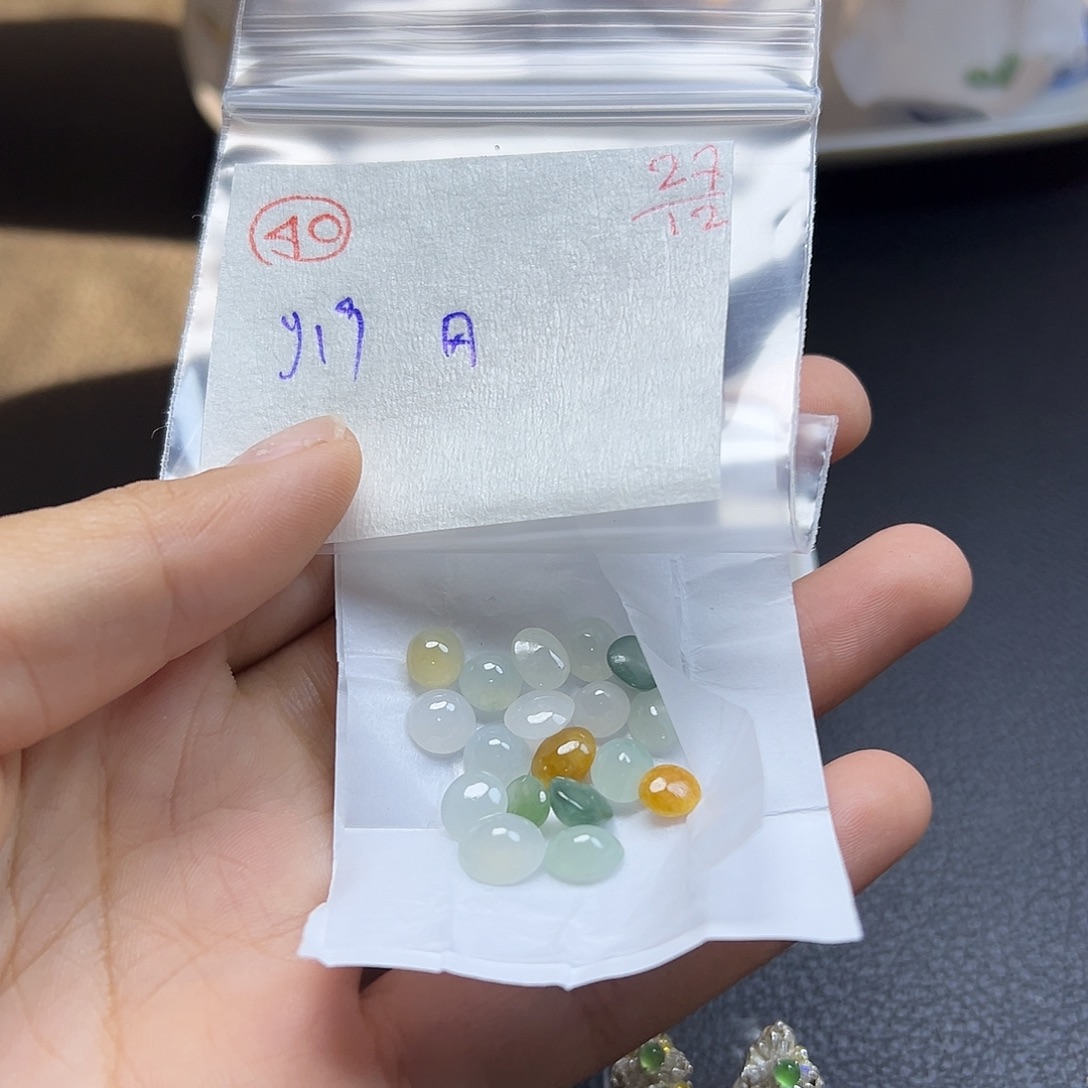 风***路定制翡翠未镶嵌翡翠