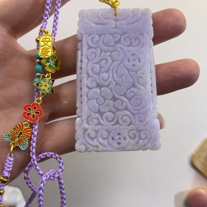 翡翠吊坠(赠链)未镶嵌代编织