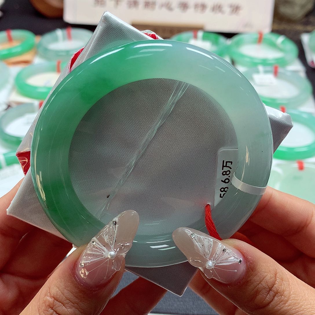 翡翠手镯（圆镯）未镶嵌（79号）66