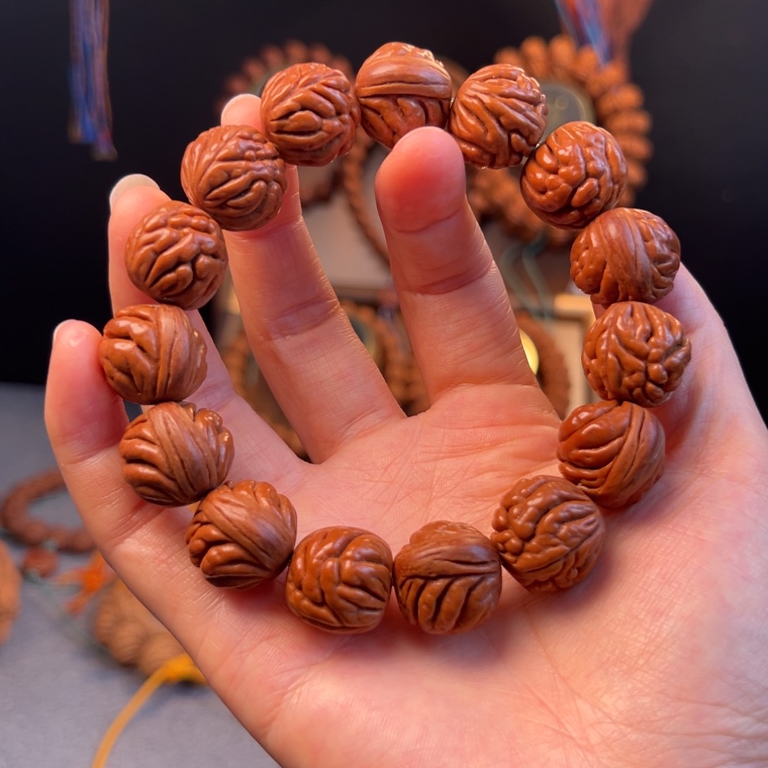 【闪购商品】桃核吊坠18野生火麒麟