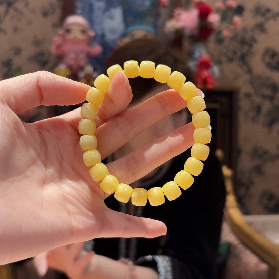蜜蜡手串未镶嵌多样性发其一