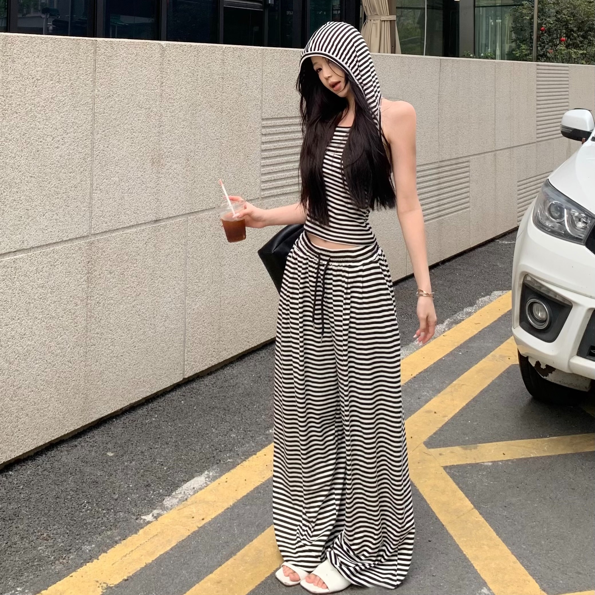 夏季新款时尚设计感气质连帽条纹吊带背心+松紧腰抽绳休闲裤套装
