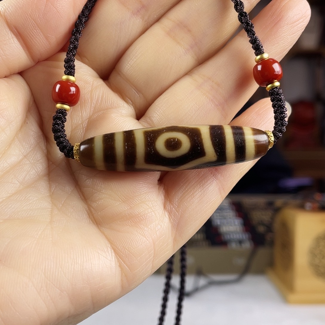 玛瑙/玉髓合金颈饰上肯