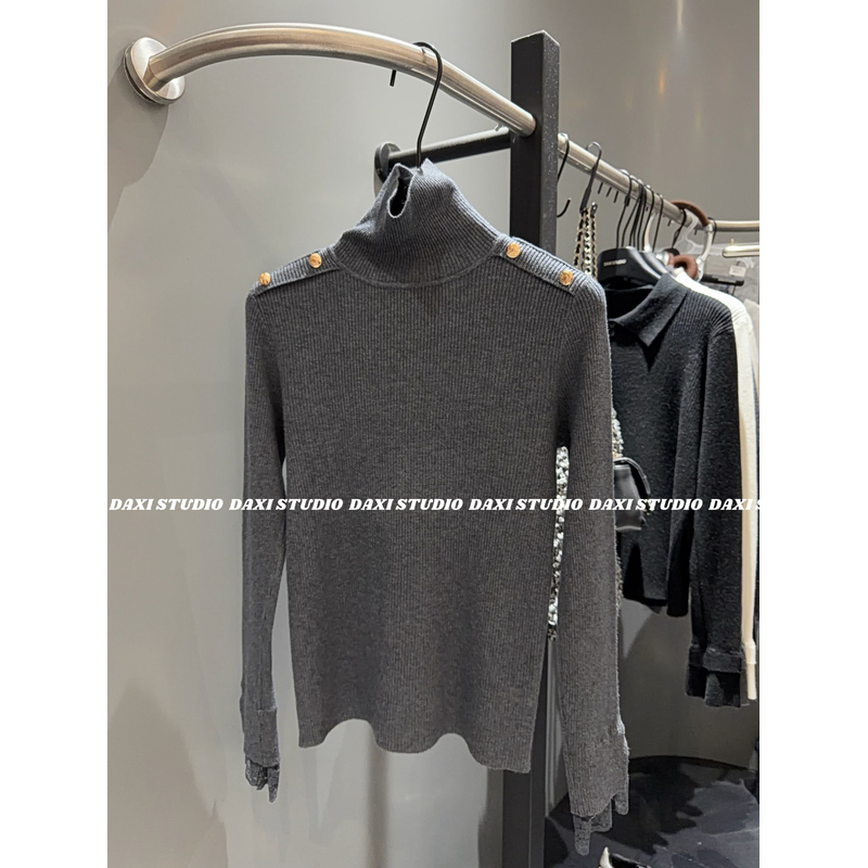 【气质修身高领金扣袖口蕾丝针织上衣】设计感百搭长袖针织上衣