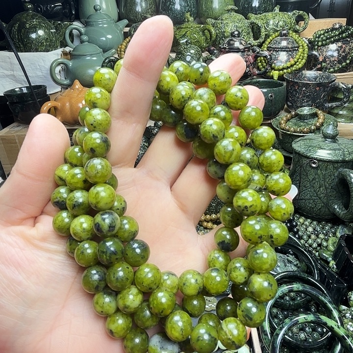 凡***哥蛇纹石玉未镶嵌珠宝半成品藏玉药王石黄翠1.0 108颗