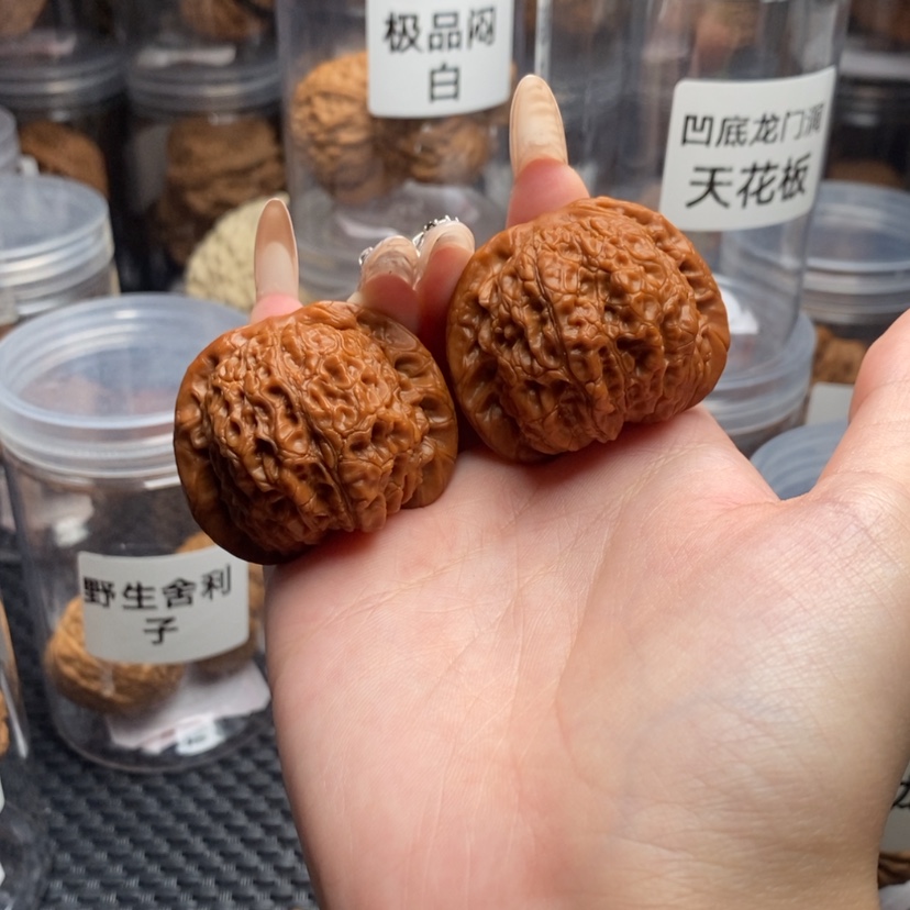 【闪购商品】核桃手串/手链M****r血麒麟