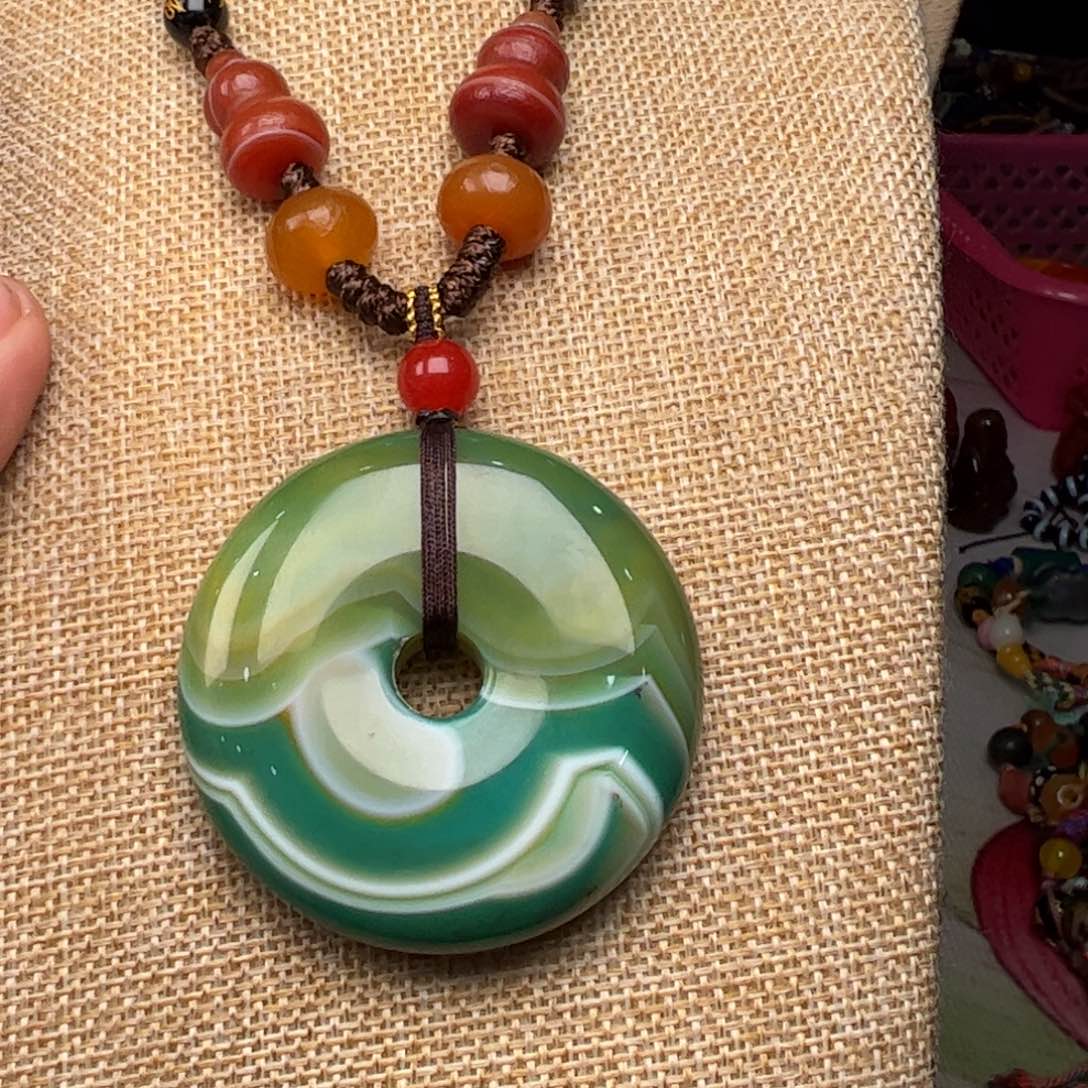 玛瑙/玉髓颈饰未镶嵌