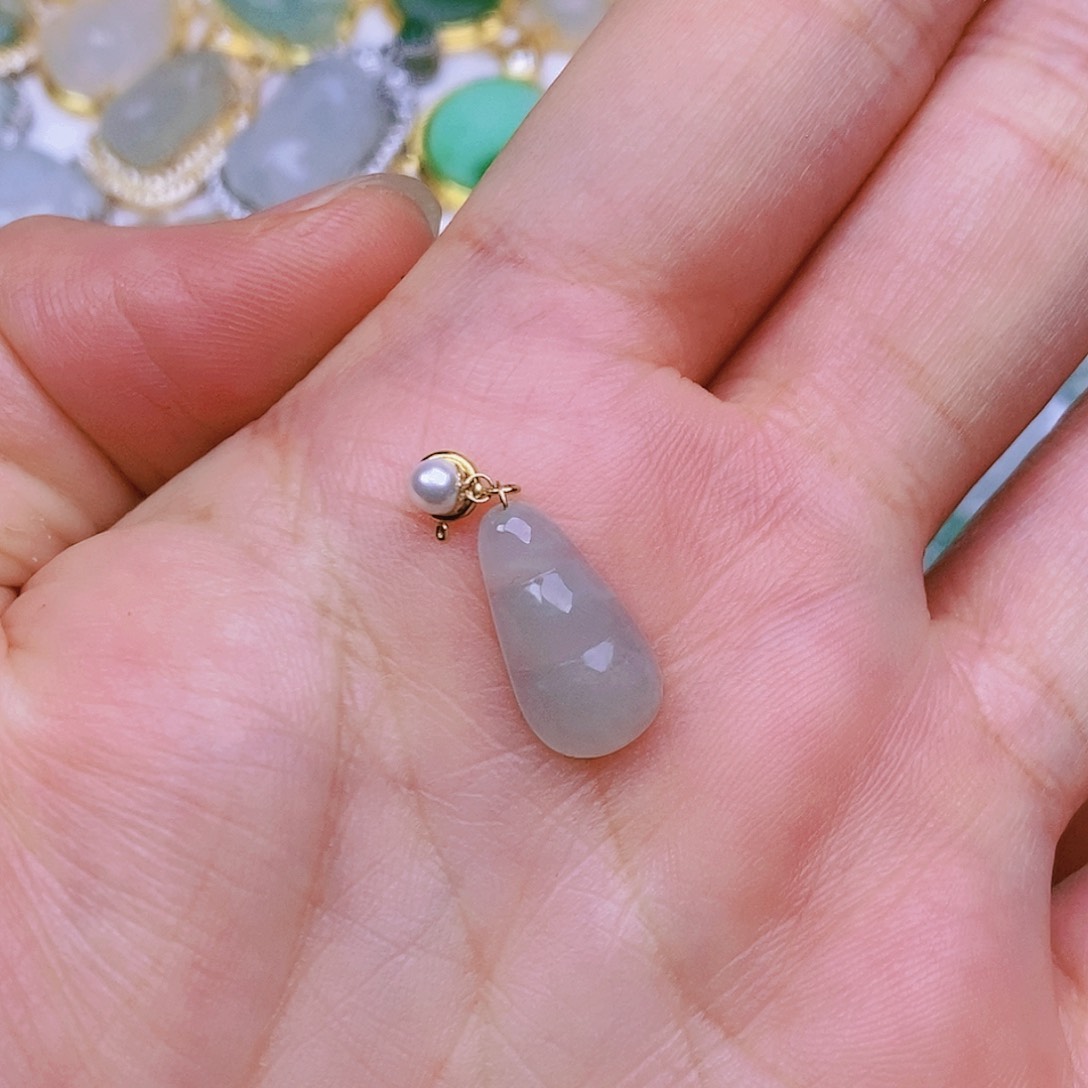 翡翠颈饰18K金镶嵌豆子