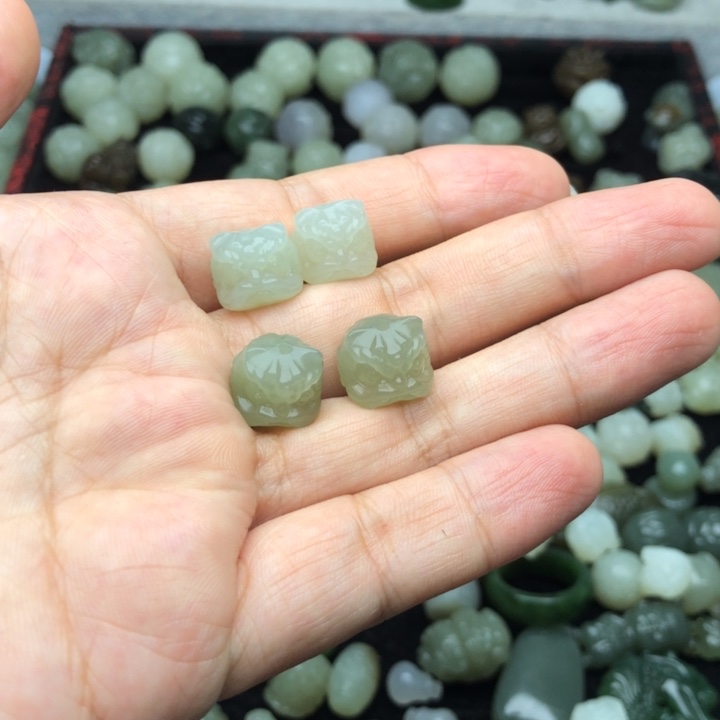 【闪购商品】和田玉未镶嵌颈饰咫***1