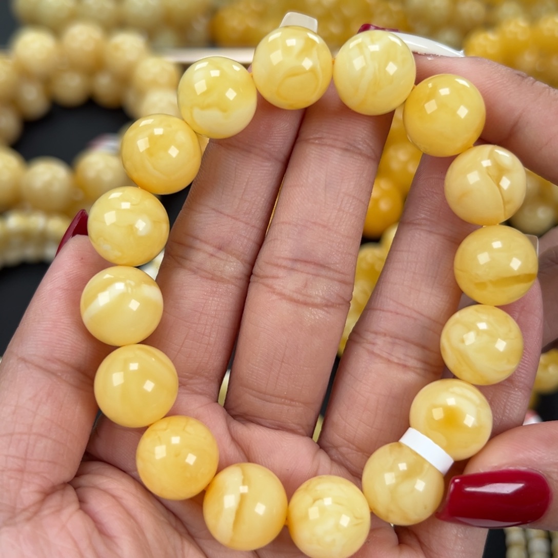 琥珀未镶嵌手链23.2克