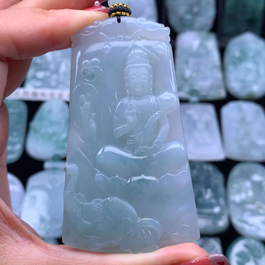 翡翠颈饰未镶嵌猛****儿翡翠