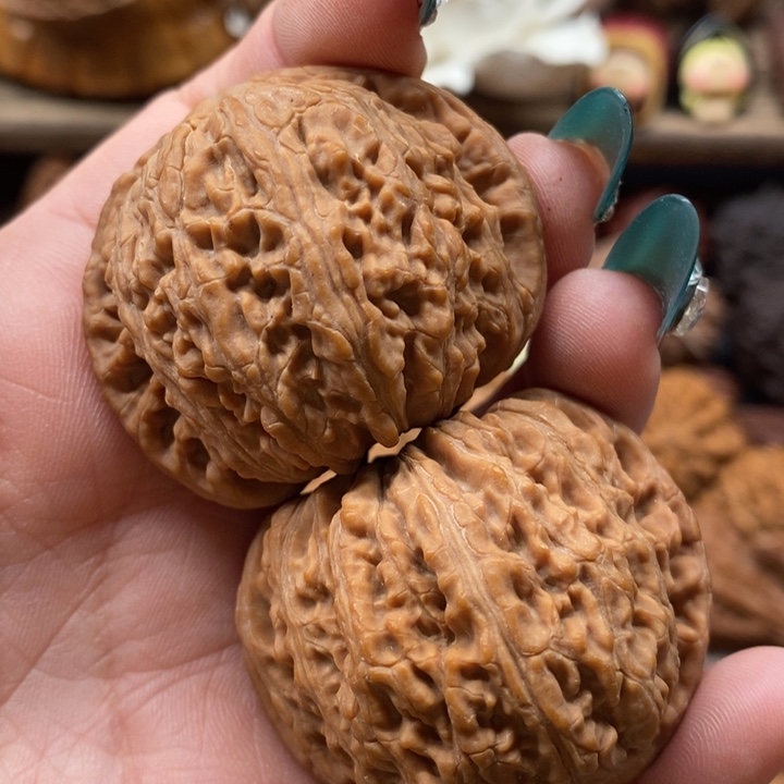 文玩核桃吊坠050大绣球45全