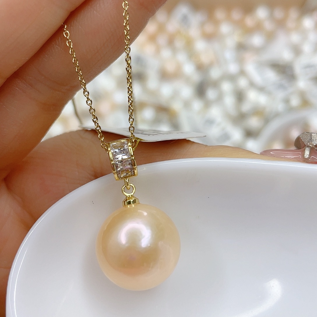 淡水珍珠未镶嵌吊坠(赠链)