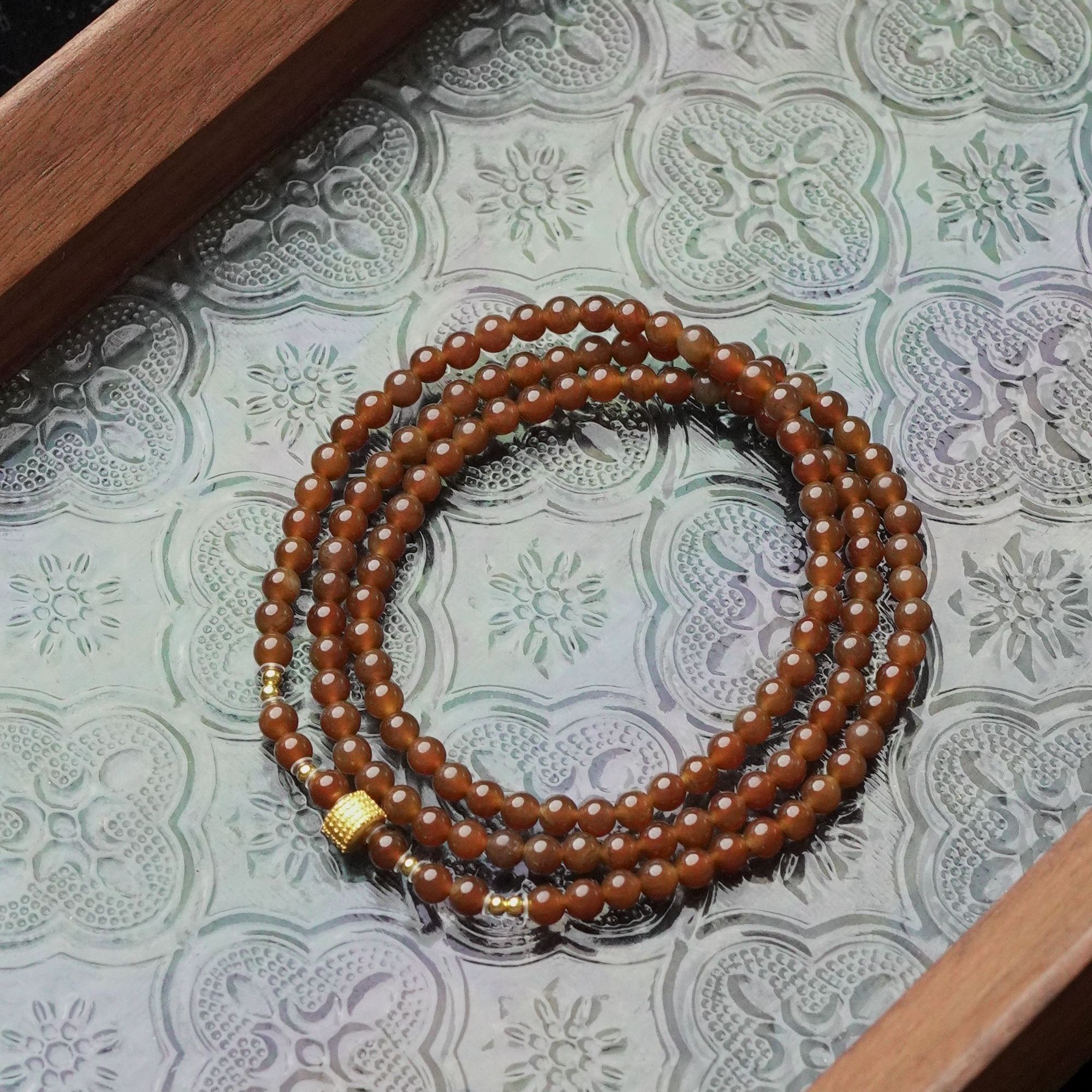 天然和田玉且末糖4mm圆珠三圈手串