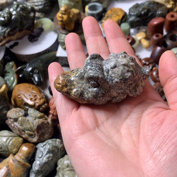 岫岩河磨玉（透闪石质玉）手链未镶嵌