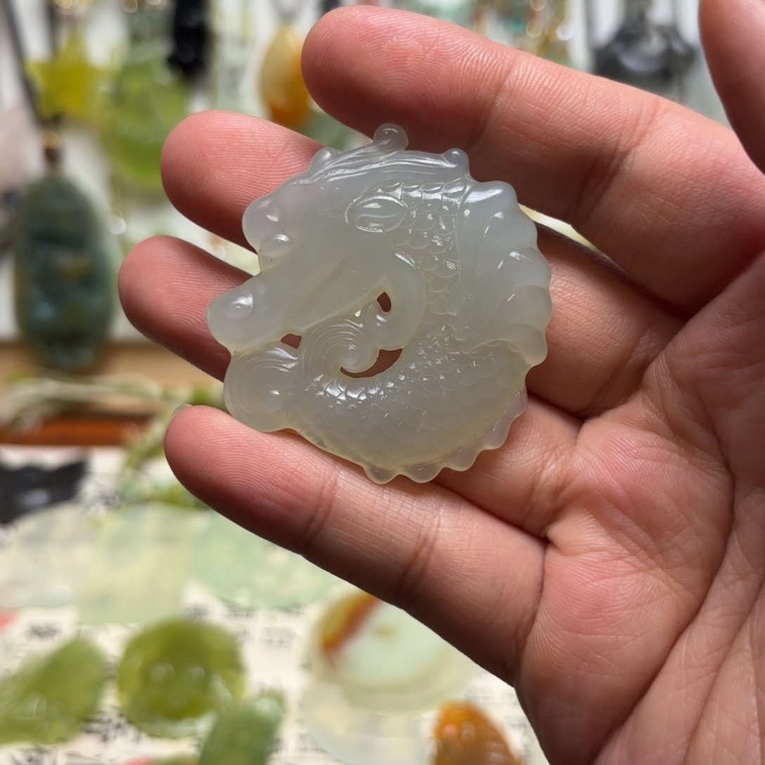 蛇纹石玉合金颈饰
