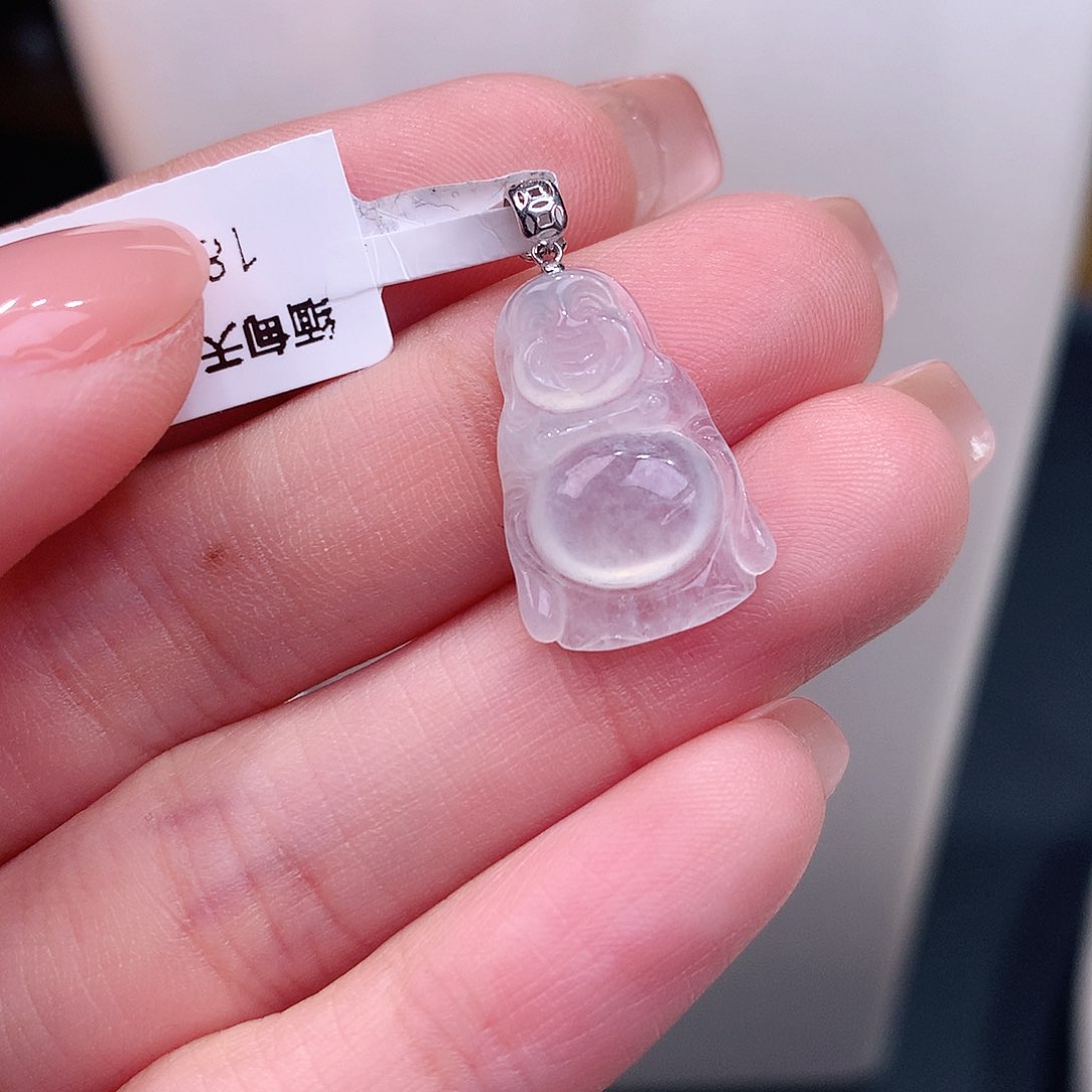 颈饰18K金镶嵌翡翠福利