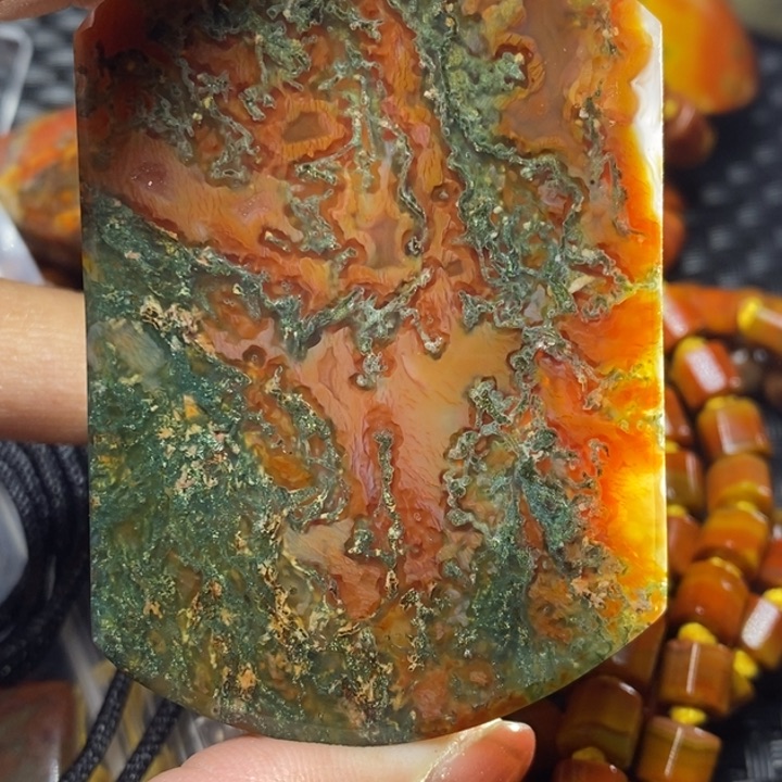 玛瑙/玉髓颈饰未镶嵌行*