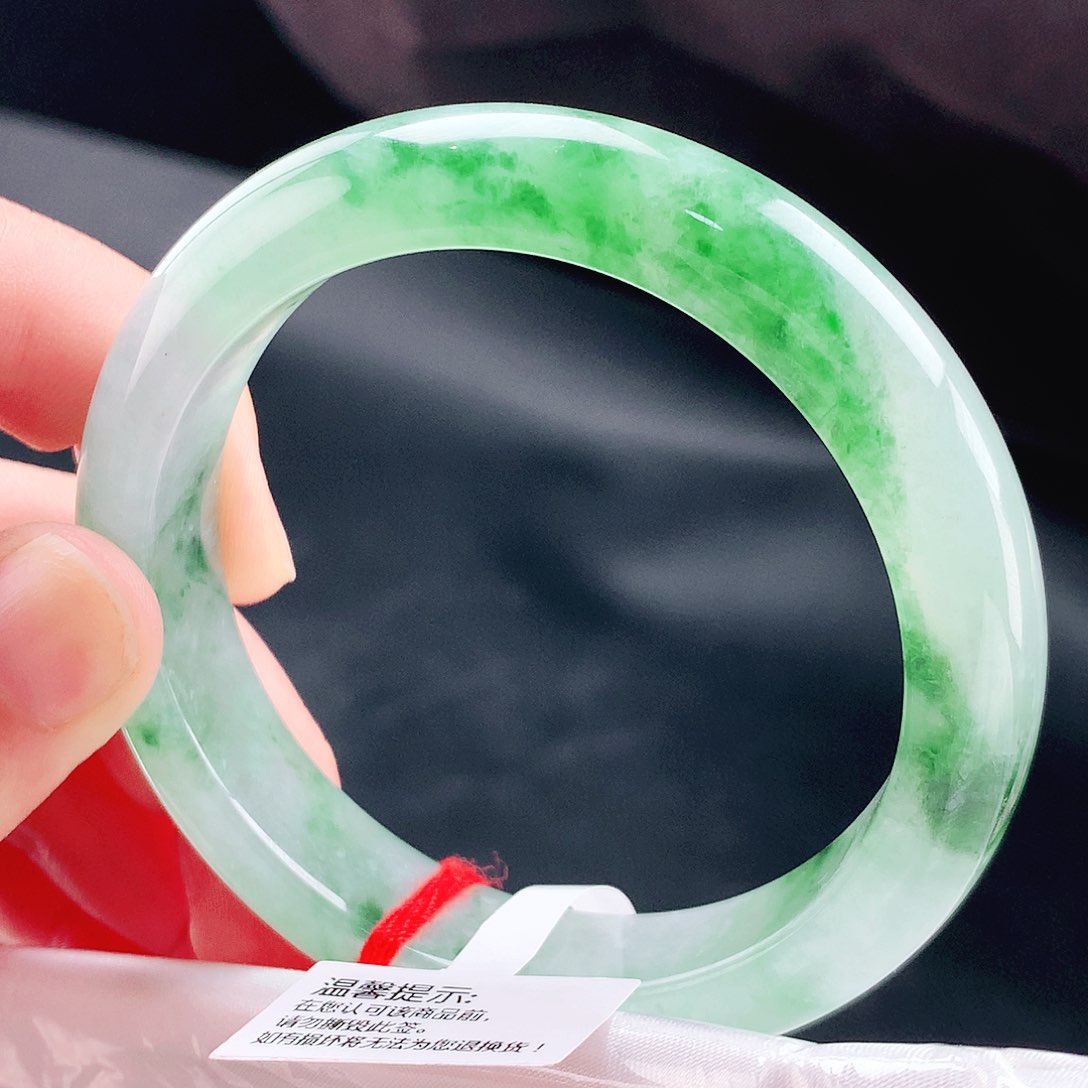 未镶嵌手镯翡翠56圈