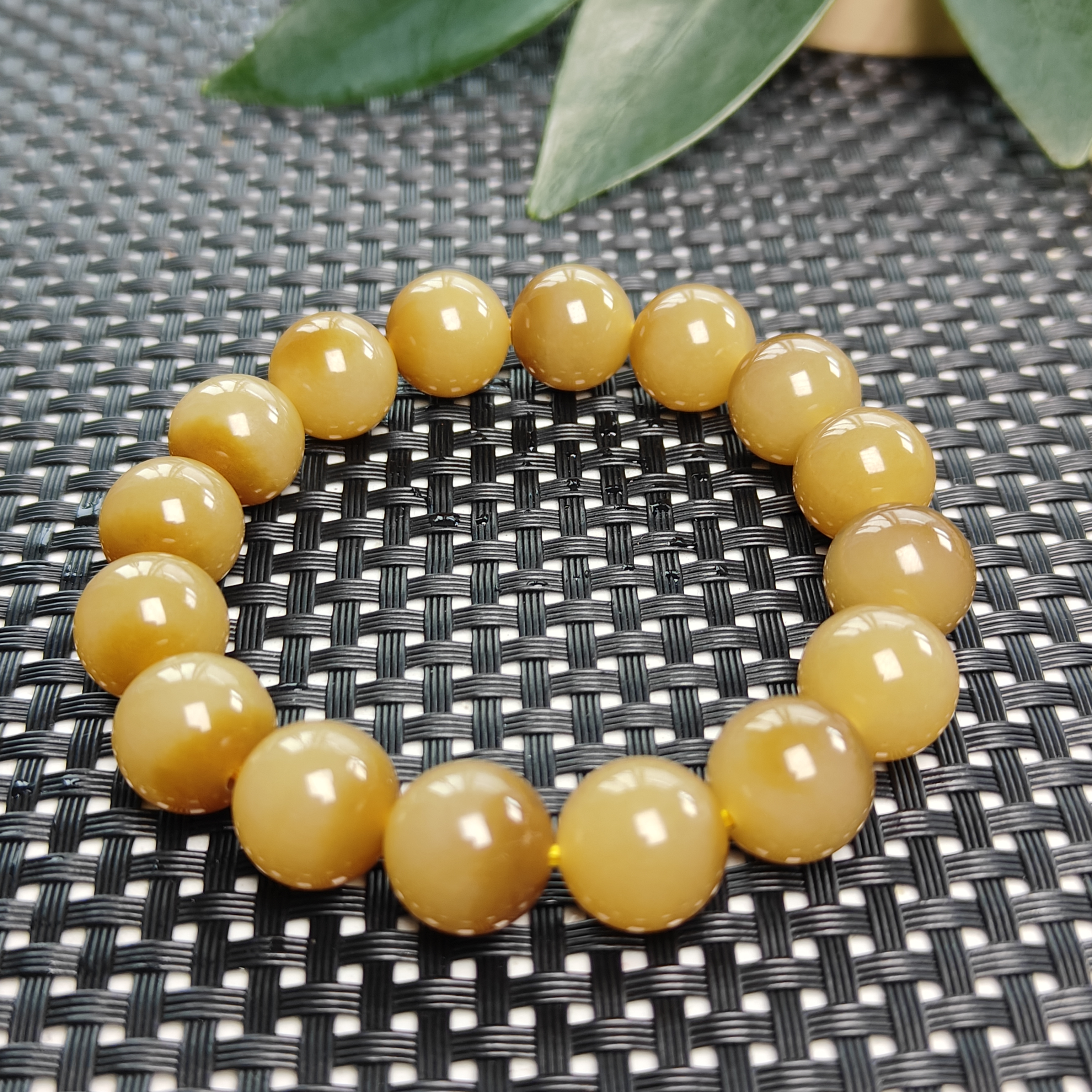 天然和田玉糖中糖手串精美单圈特色半山半水聚宝盆玉手串