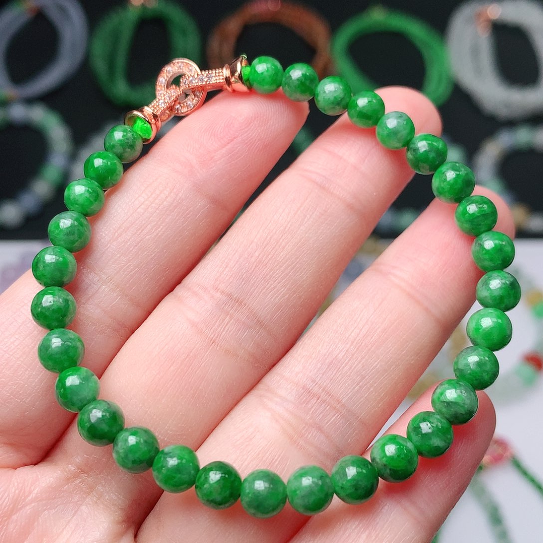 翡翠手链未镶嵌翡翠