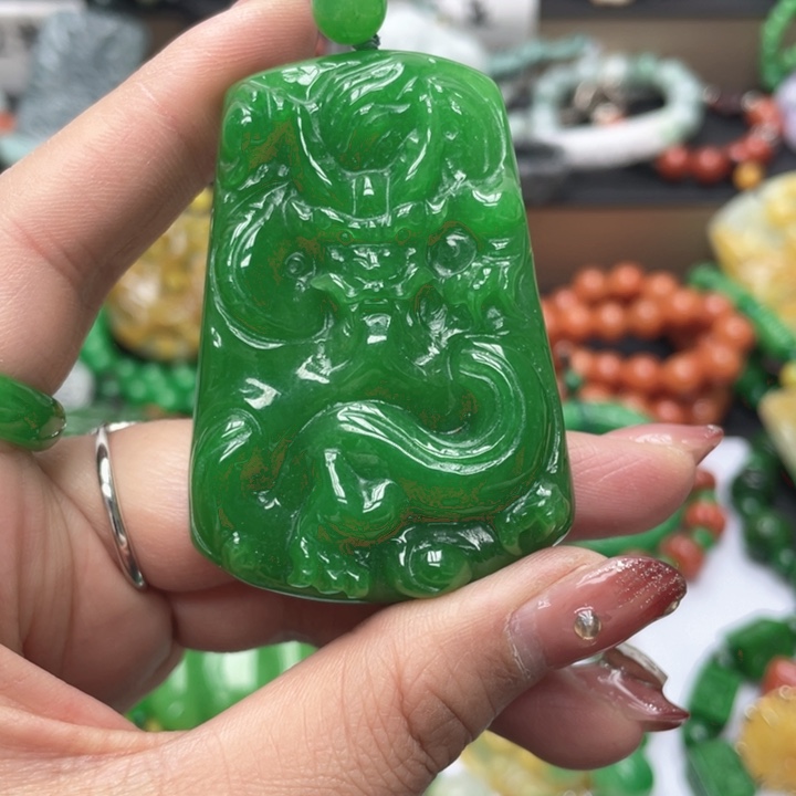 余***吟翡翠未镶嵌手链项链干青处理9