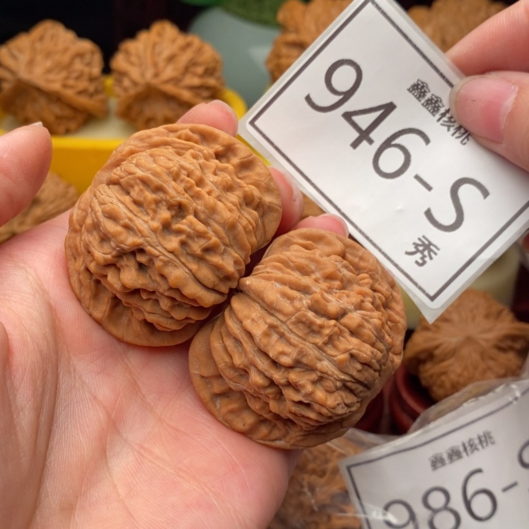 文玩核桃把件汉高楼45