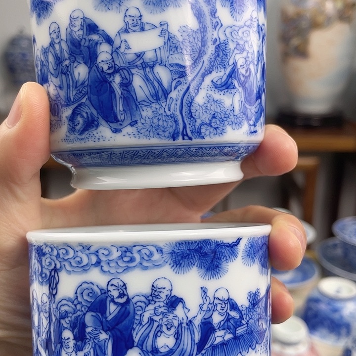 景德镇手绘青花山主人杯