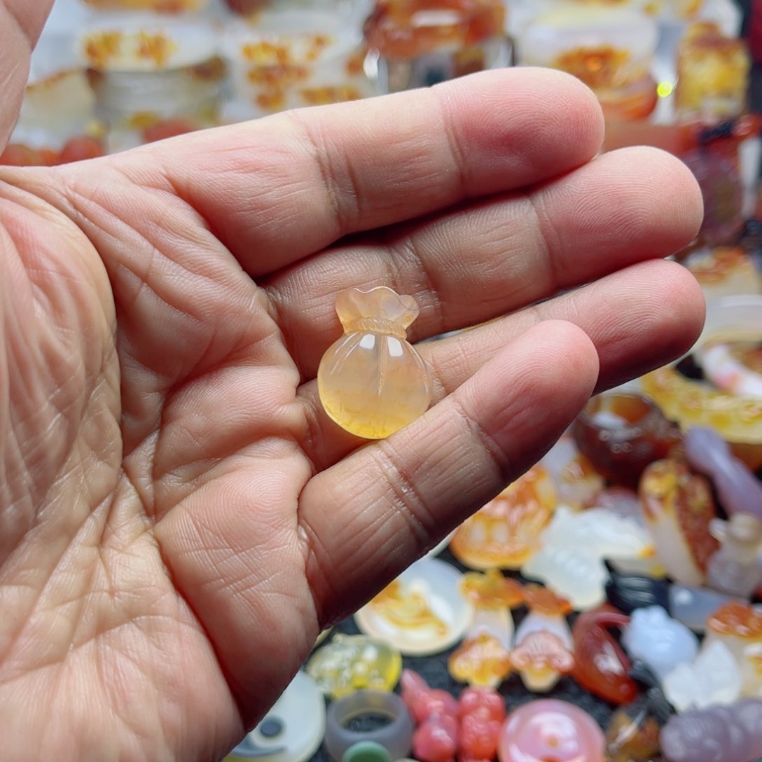 玛瑙/玉髓颈饰未镶嵌