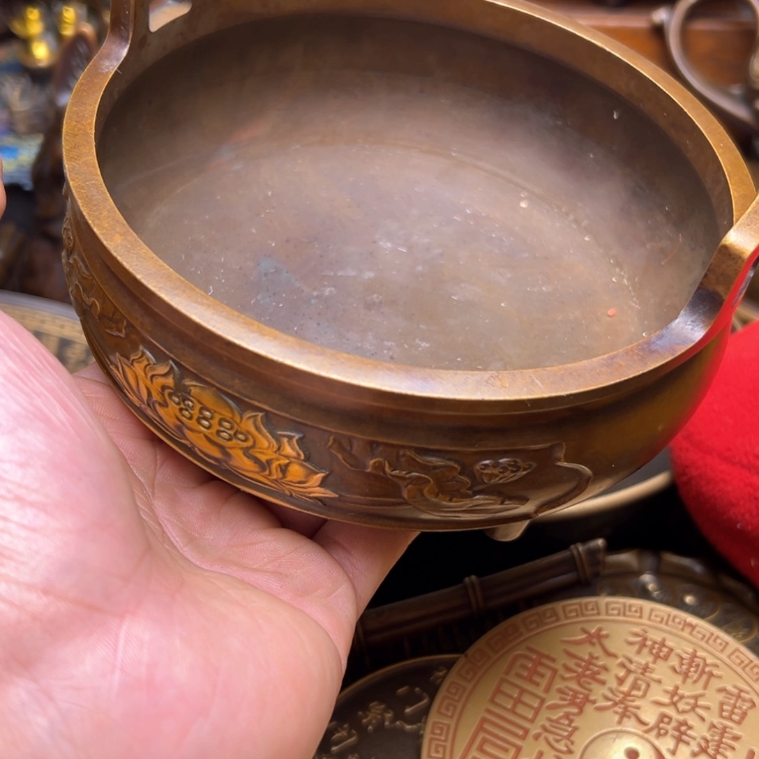 精美铜器点击下单
