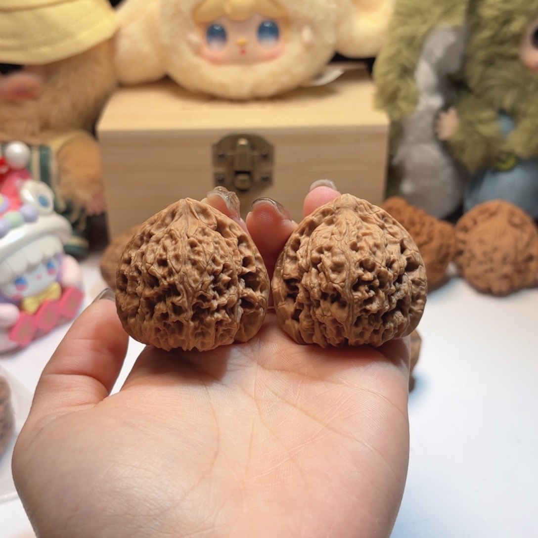 L***L文玩核桃吊坠6号链接2