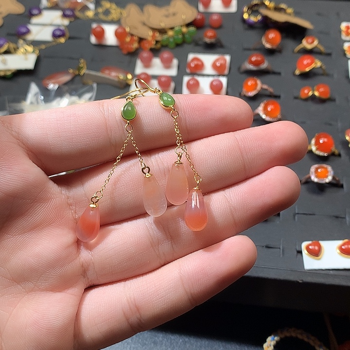 南红玛瑙银S925镶嵌耳饰