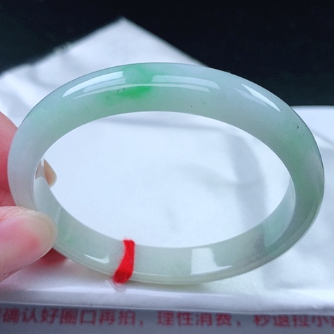 翡翠手镯（贵妃镯）未镶嵌39号