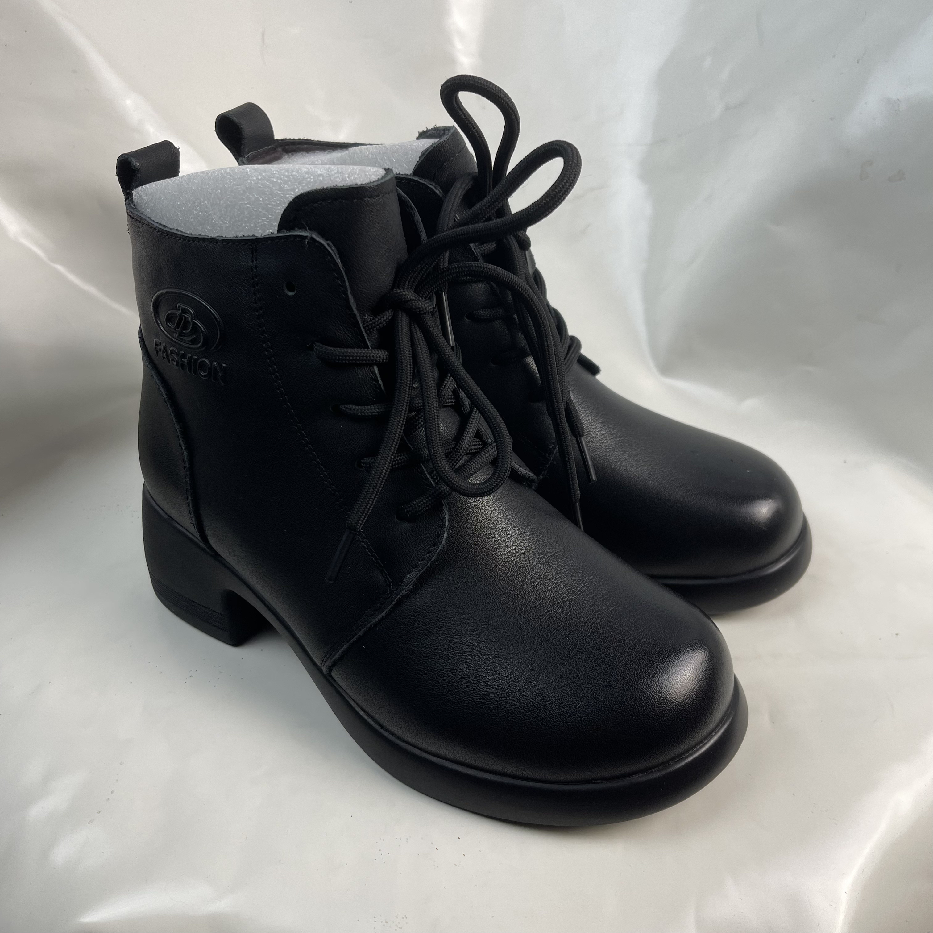 新疆小代皮鞋女士羊毛棉鞋9811