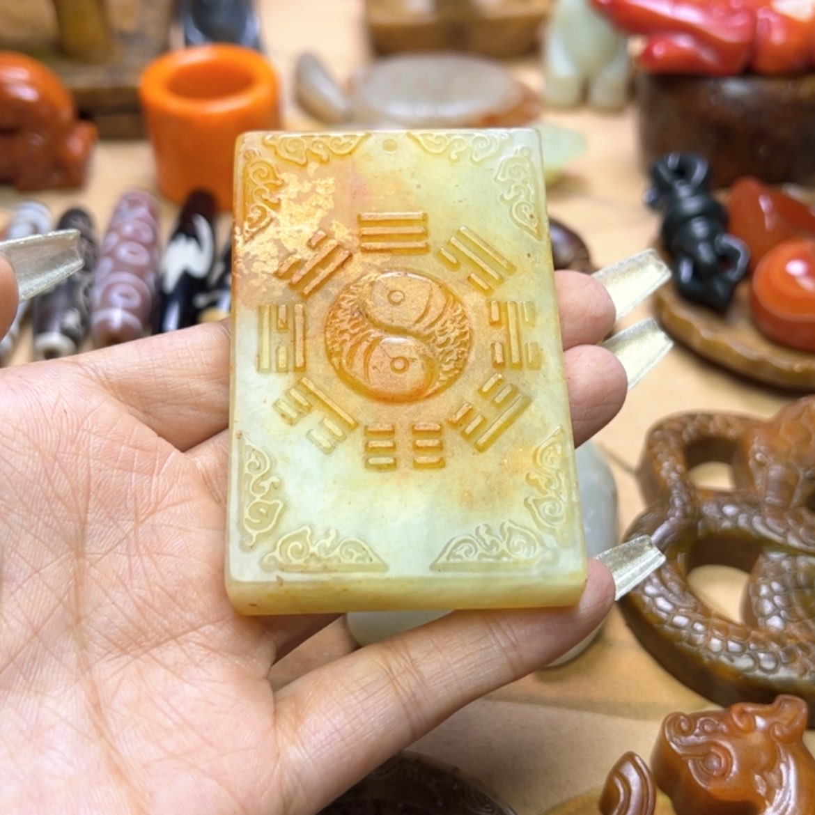 【闪购商品】蛇纹石玉颈饰未镶嵌