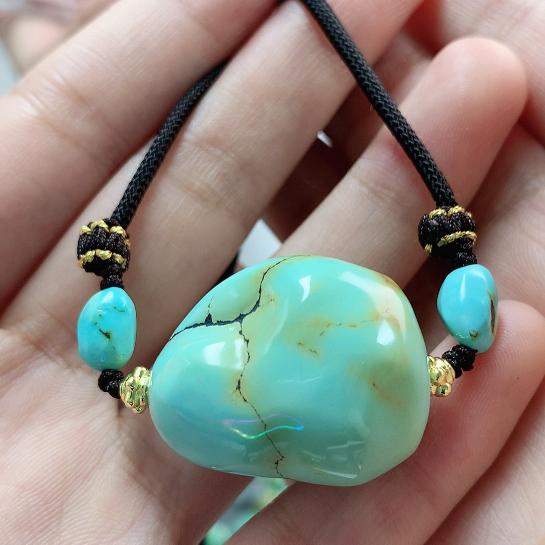 未镶嵌绿松石珠宝奇石