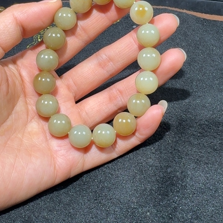 和田玉（糖玉）未镶嵌手链