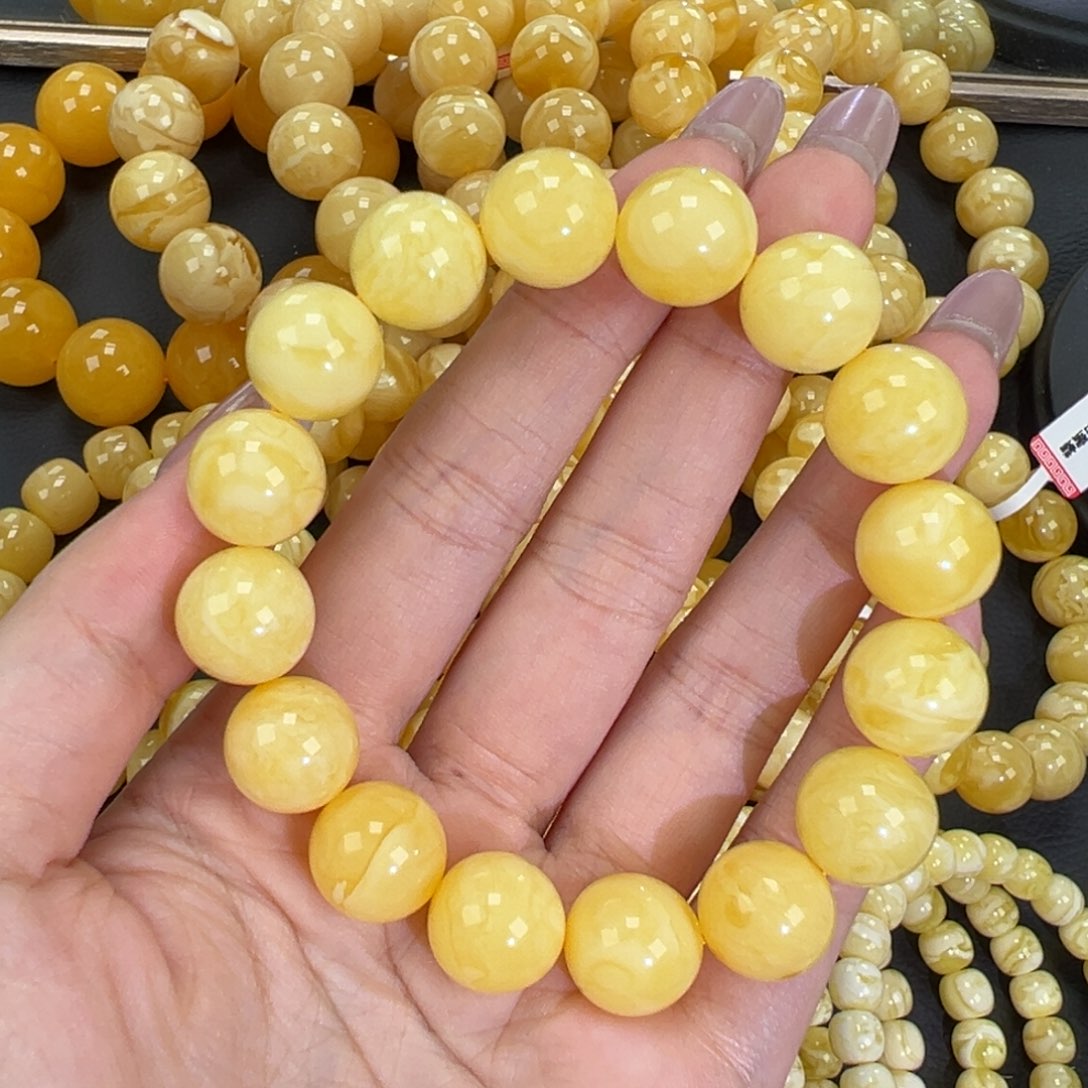 琥珀未镶嵌手链23.3黄白蜡