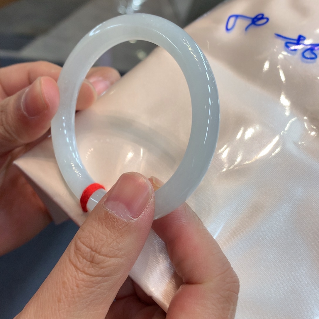 翡翠未镶嵌手镯手镯