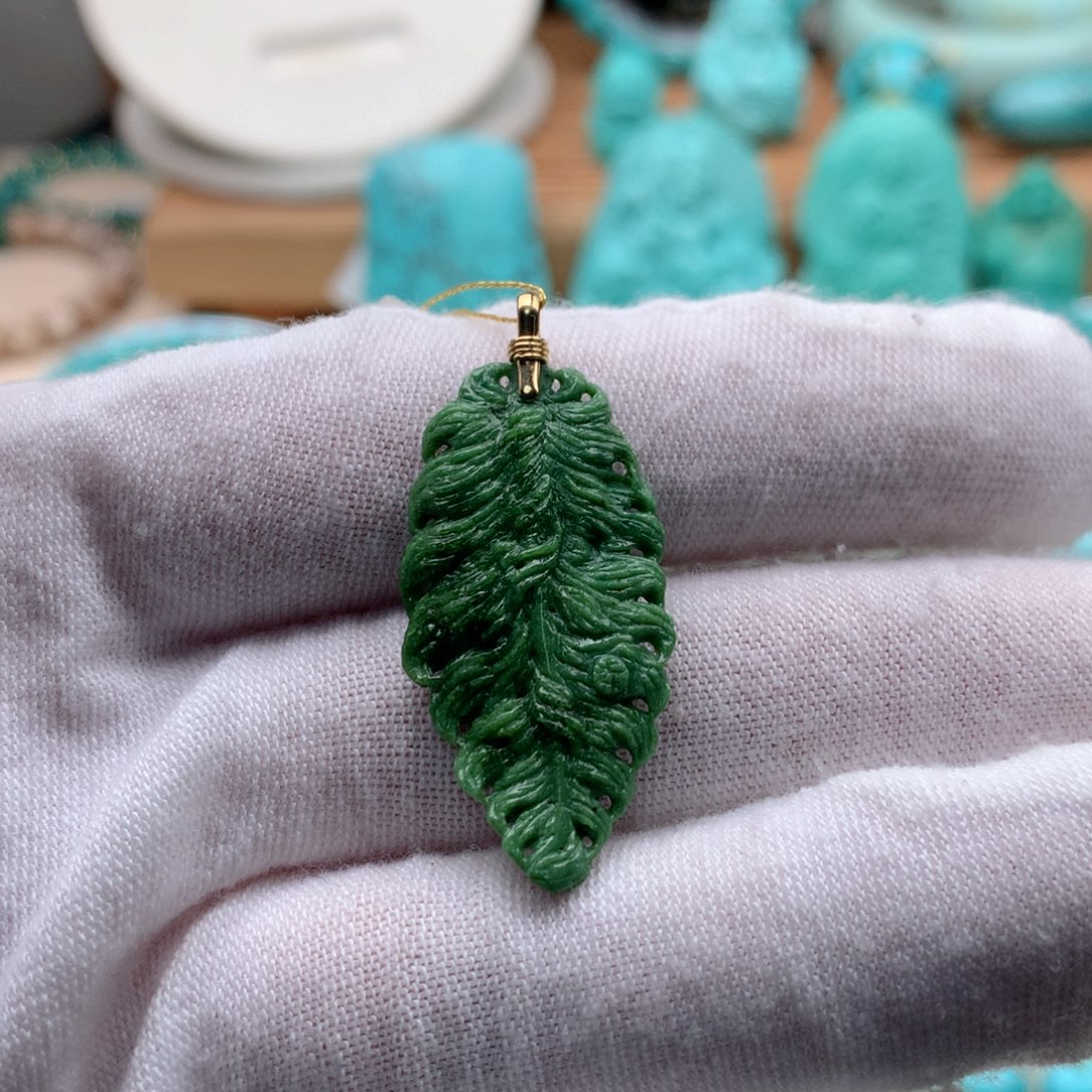 绿松石珠宝奇石18K金镶嵌