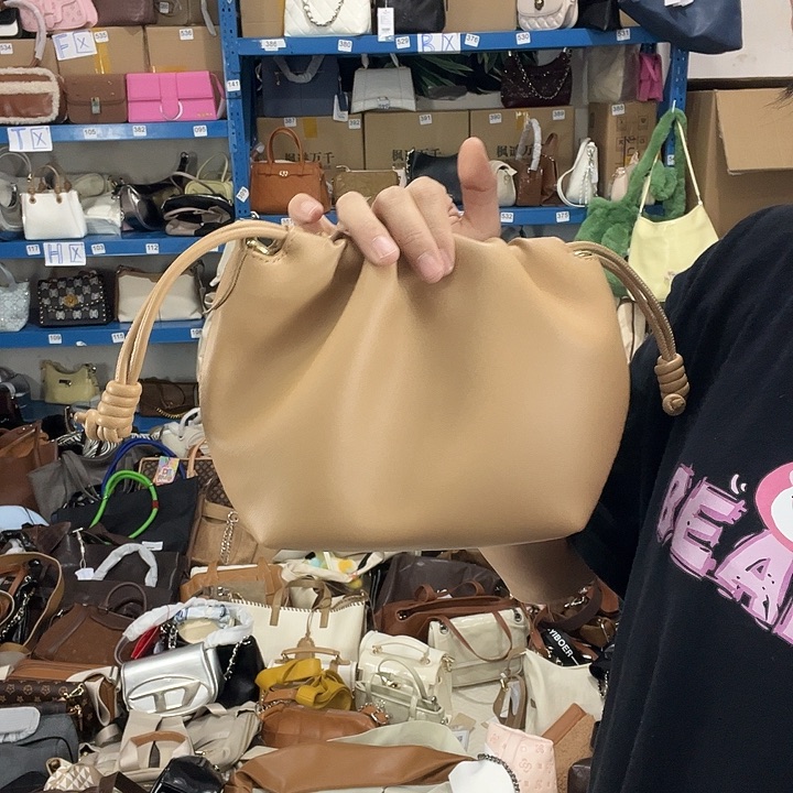 猪剖层皮革142健健康康平平安安 