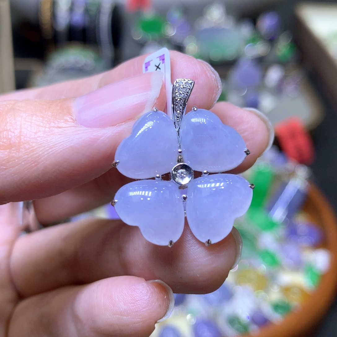 【闪购商品】翡翠颈饰18K金镶嵌翡翠吊坠项链