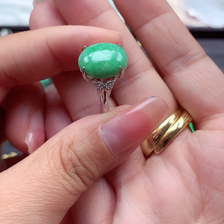 翡翠颈饰银S925镶嵌翡翠