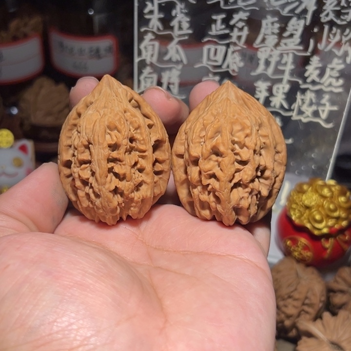 文玩核桃吊坠39.40.49大沽石