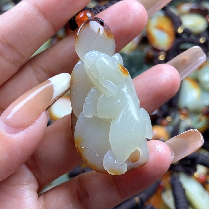 和田玉颈饰未镶嵌